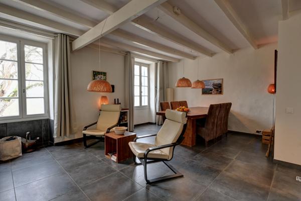 Dausse (47140) Magnifique domaine avec gîtes et camping