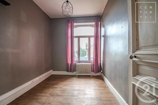 Maison à vendre  7 pièces - 156,78 m 2   MAUBEUGE  - 59