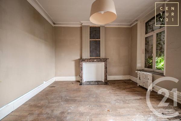 Maison à vendre  7 pièces - 156,78 m 2   MAUBEUGE  - 59