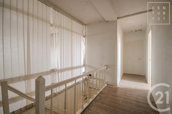 Maison à vendre  7 pièces - 156,78 m 2   MAUBEUGE  - 59