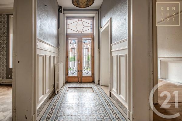 Maison à vendre  7 pièces - 156,78 m 2   MAUBEUGE  - 59