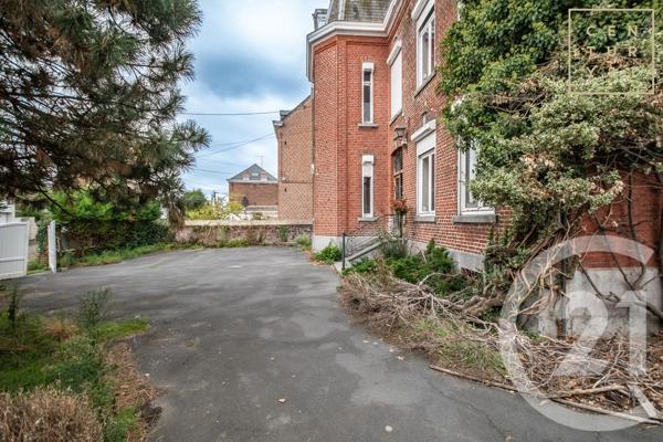 Maison à vendre  7 pièces - 156,78 m 2   MAUBEUGE  - 59