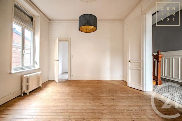 Maison à vendre  7 pièces - 156,78 m 2   MAUBEUGE  - 59