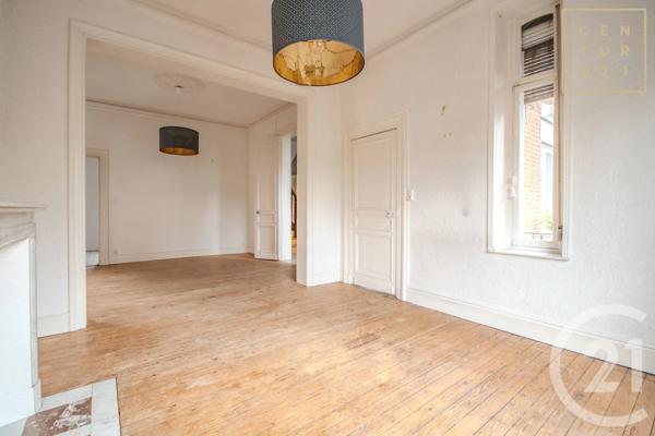 Maison à vendre  7 pièces - 156,78 m 2   MAUBEUGE  - 59