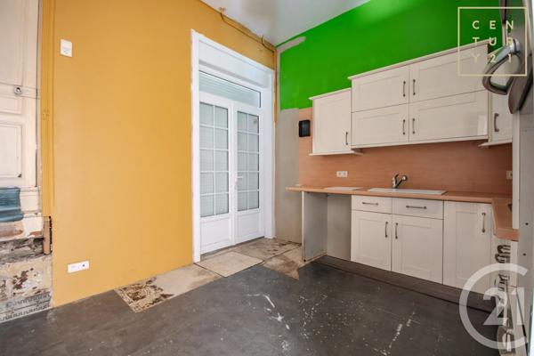 Maison à vendre  7 pièces - 156,78 m 2   MAUBEUGE  - 59