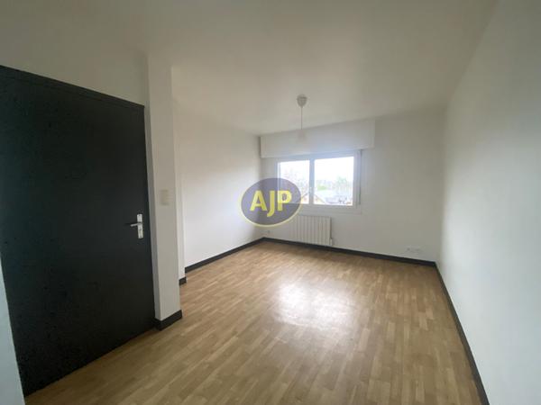 Location appartement Guemene Penfao : 363 € - AJP By Marie
