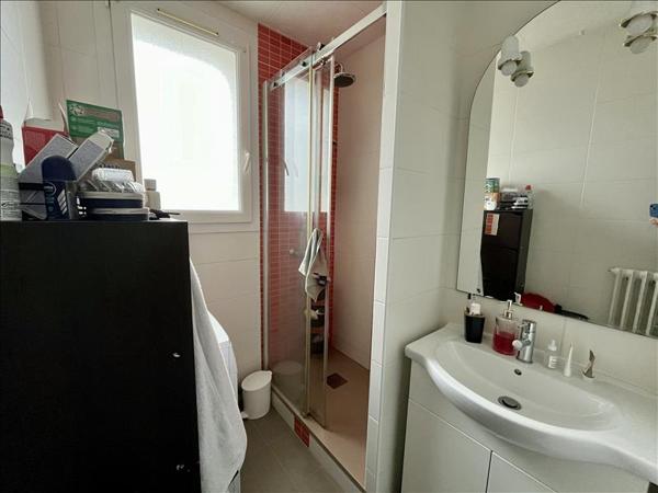Appartement à louer 655 € CC BREST 3 p 64 m² DPE D