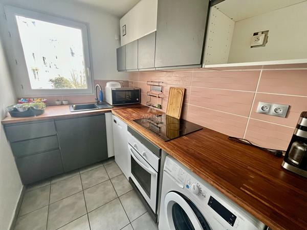 Appartement Cergy 3 pièce(s) 61.25 m2 199 000 € **  - Référence  2318