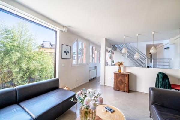 Magnifique triplex rénové de 127m2 avec 4 chambres, au calme et sans vis à vis!