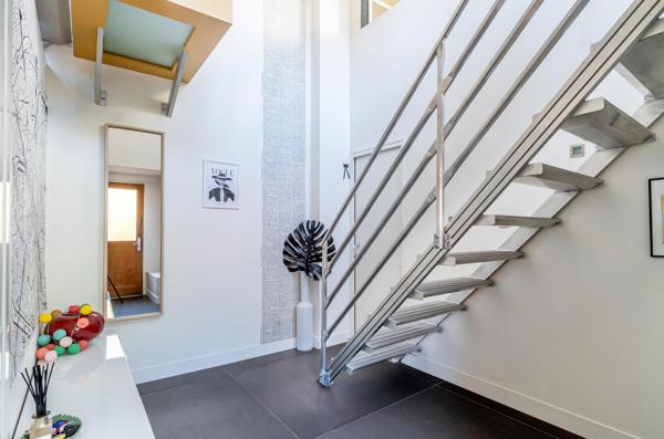 Magnifique triplex rénové de 127m2 avec 4 chambres, au calme et sans vis à vis!