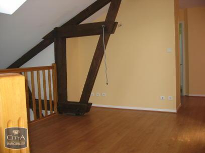 Appartement à louer 6 pièces 144.69m²