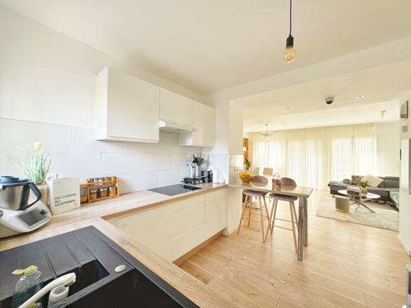 Appartement T3 + balcon, avec garage et parking à Montpellier