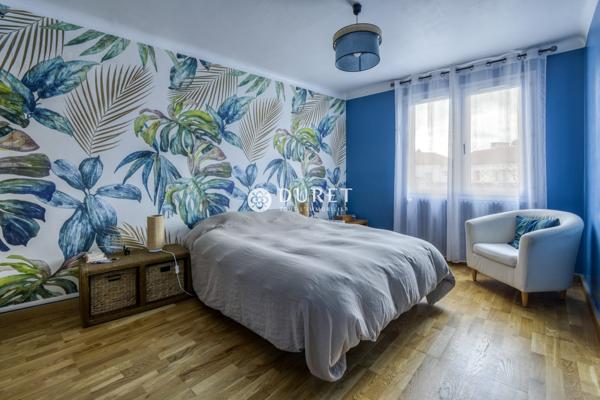 MAISON FAMILIALE EN PLEIN COEUR DE CUGAND