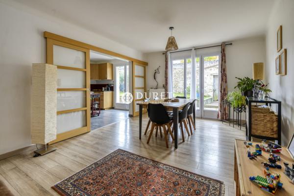 MAISON FAMILIALE EN PLEIN COEUR DE CUGAND