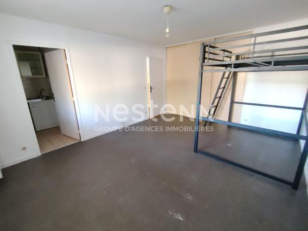 A VENDRE  GUYANCOURT VILLAROY STUDIO 30;,54M² AVEC PARKING SOUS SOL