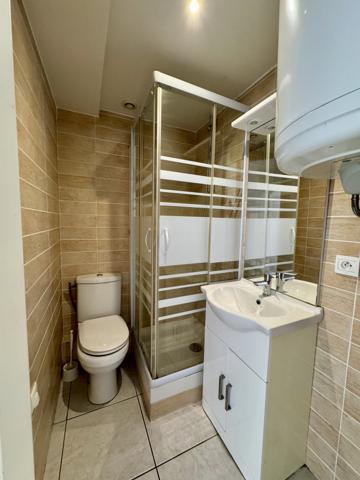 À LOUER - LES ARCS-SUR-ARGENS - STUDIO 17 M²