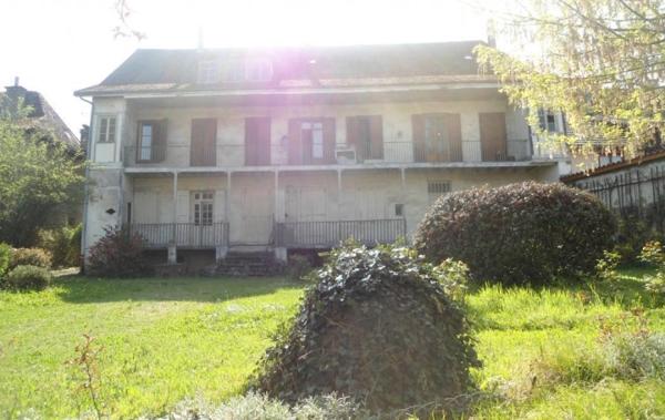 Vente Propriété 300m² à rénov + terr constructible Le pont-de-beauvoisin   