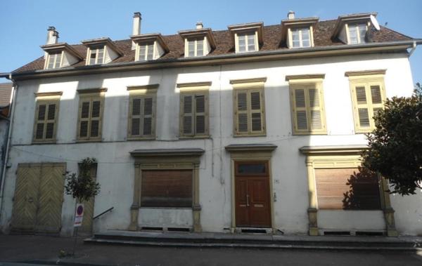 Vente Propriété 300m² à rénov + terr constructible Le pont-de-beauvoisin   