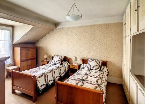 Maison à vendre    6 pièces •  Les Mureaux