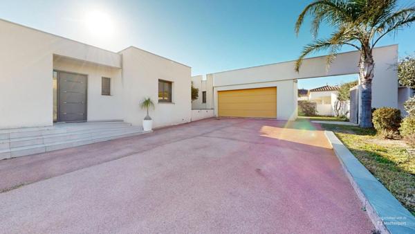 Vaste villa T5 d'architecte en plain pied