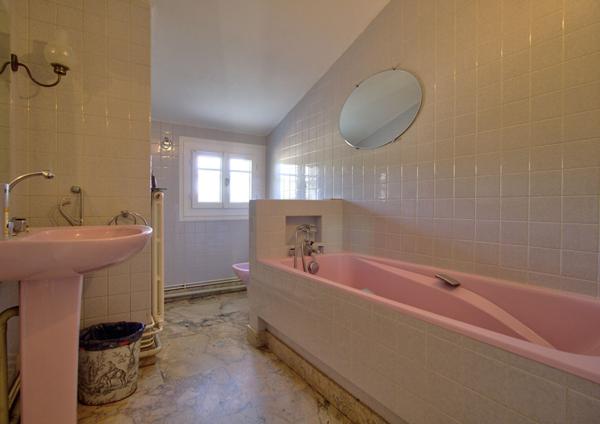 FOULAYRONNES - Ensemble immobilier de caractère de 315m² avec dépendance, garages et vue dans un environnement calme