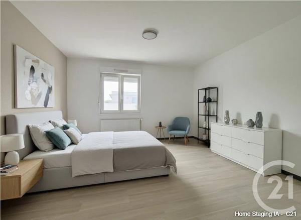 Appartement F4/5 à vendre  4 pièces - 90 m 2   HOENHEIM  - 67