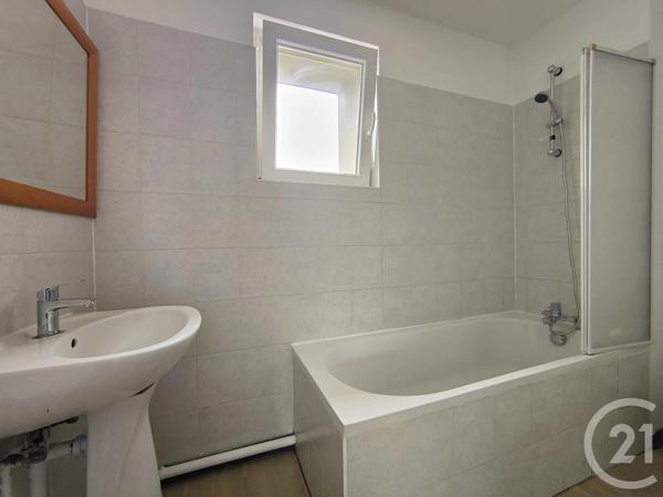 Appartement F4/5 à vendre  4 pièces - 90 m 2   HOENHEIM  - 67