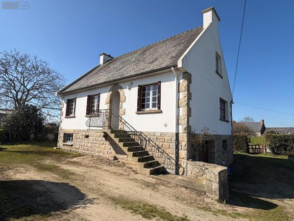 Maison à vendre à Plélan-le-Petit dans les Côtes-d'Armor (22980), ref : 616