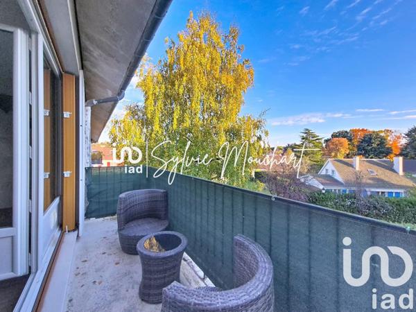 Appartement à vendre 4 pièces 86 m² Le Mesnil-Saint-Denis