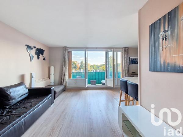 Appartement à vendre 4 pièces 86 m² Le Mesnil-Saint-Denis