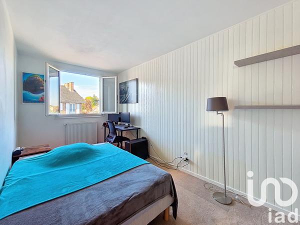 Appartement à vendre 4 pièces 86 m² Le Mesnil-Saint-Denis