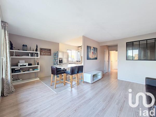 Appartement à vendre 4 pièces 86 m² Le Mesnil-Saint-Denis