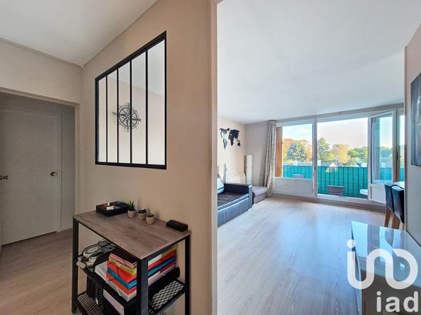 Appartement à vendre 4 pièces 86 m² Le Mesnil-Saint-Denis