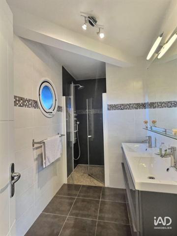 Maison à vendre 8 pièces 150 m² Louannec