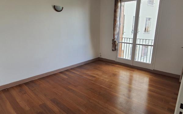 Appartement à louer    1 pièce • 27,21 m2 Colombes