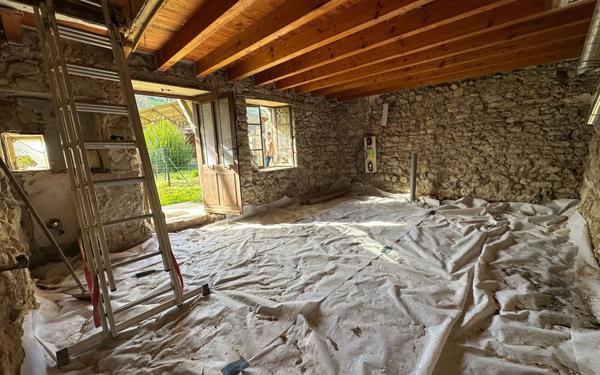 Maison à vendre    1 pièce • 134 m2 Claveisolles