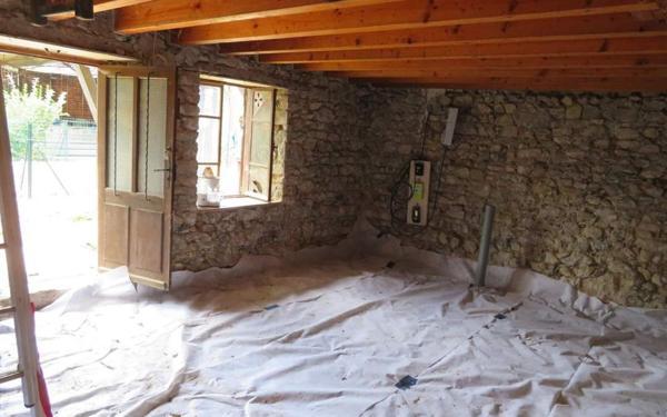 Maison à vendre    1 pièce • 134 m2 Claveisolles