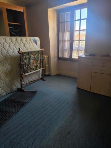 À vendre - Maison ancienne, 5 pièces située à Les Abrets en Dauphiné (38490)