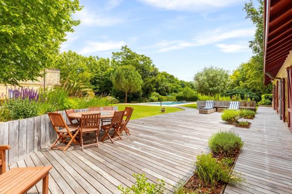 Vente Maison de luxe Bordeaux 7 Pièces 280 m²