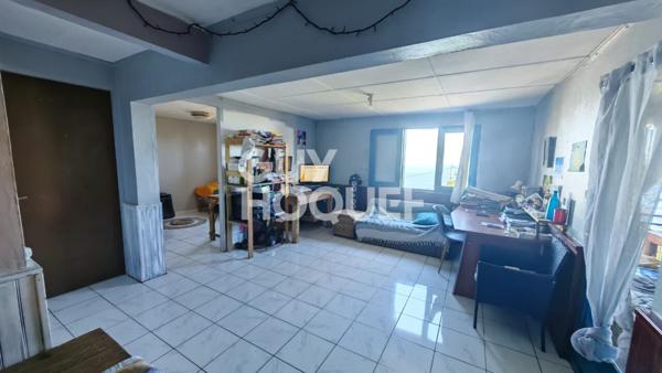 Maison 8 pièces 233.83 m2