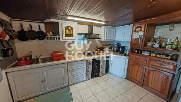 Maison 8 pièces 233.83 m2