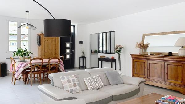 Maison de 140 m2 , terrain piscinable et arboré