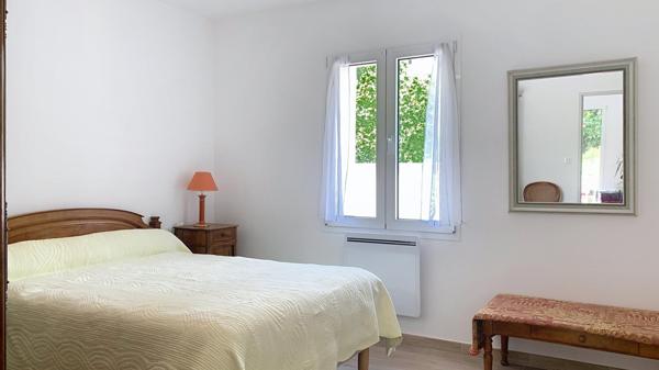 Maison de 140 m2 , terrain piscinable et arboré