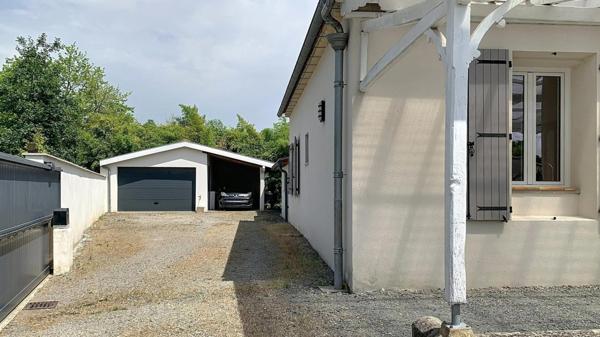 Maison de 140 m2 , terrain piscinable et arboré