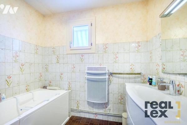 Grézieu-la-Varenne - Maison familiale 132m², 4 chambres, avec piscine 