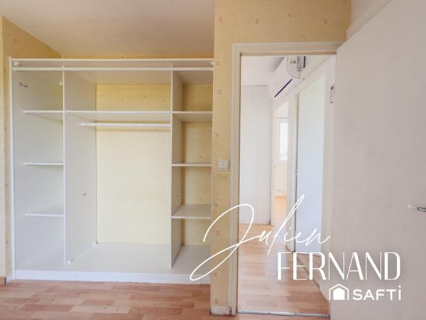 Maison de ville sur 3 niveaux avec garage & jardin