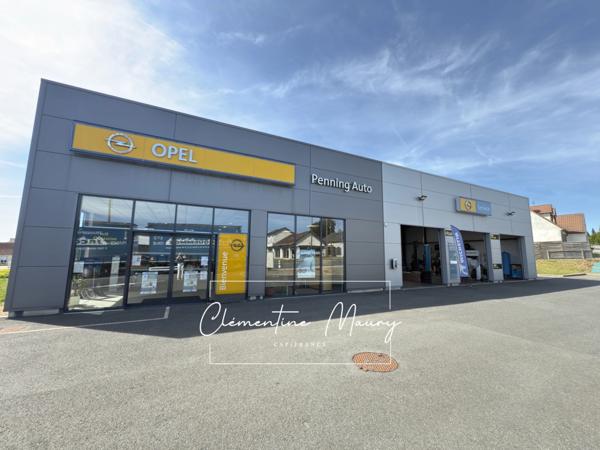 Murs commerciaux récent de 300 M² sur axe très passant (41100)