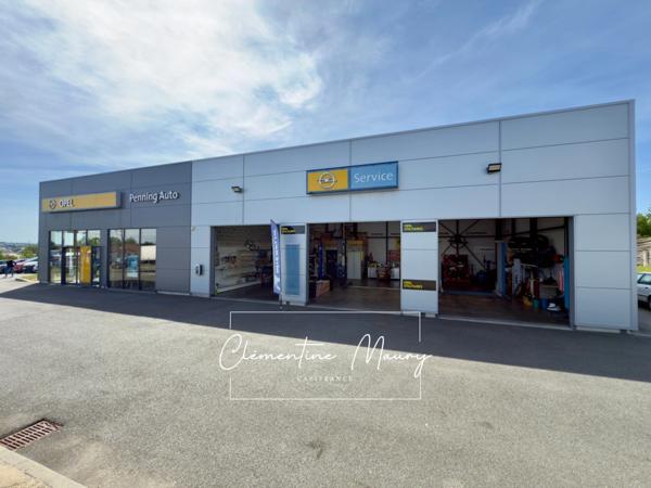 Murs commerciaux récent de 300 M² sur axe très passant (41100)