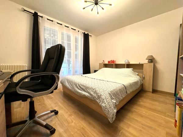 MAISON AVEC 4 CHAMBRES A CHAUMONTEL