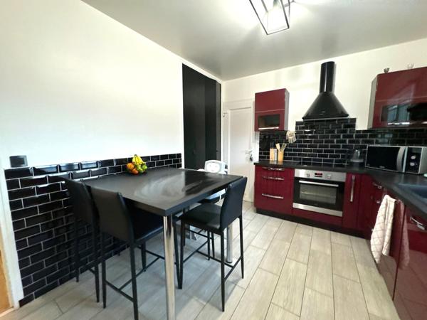 MAISON AVEC 4 CHAMBRES A CHAUMONTEL